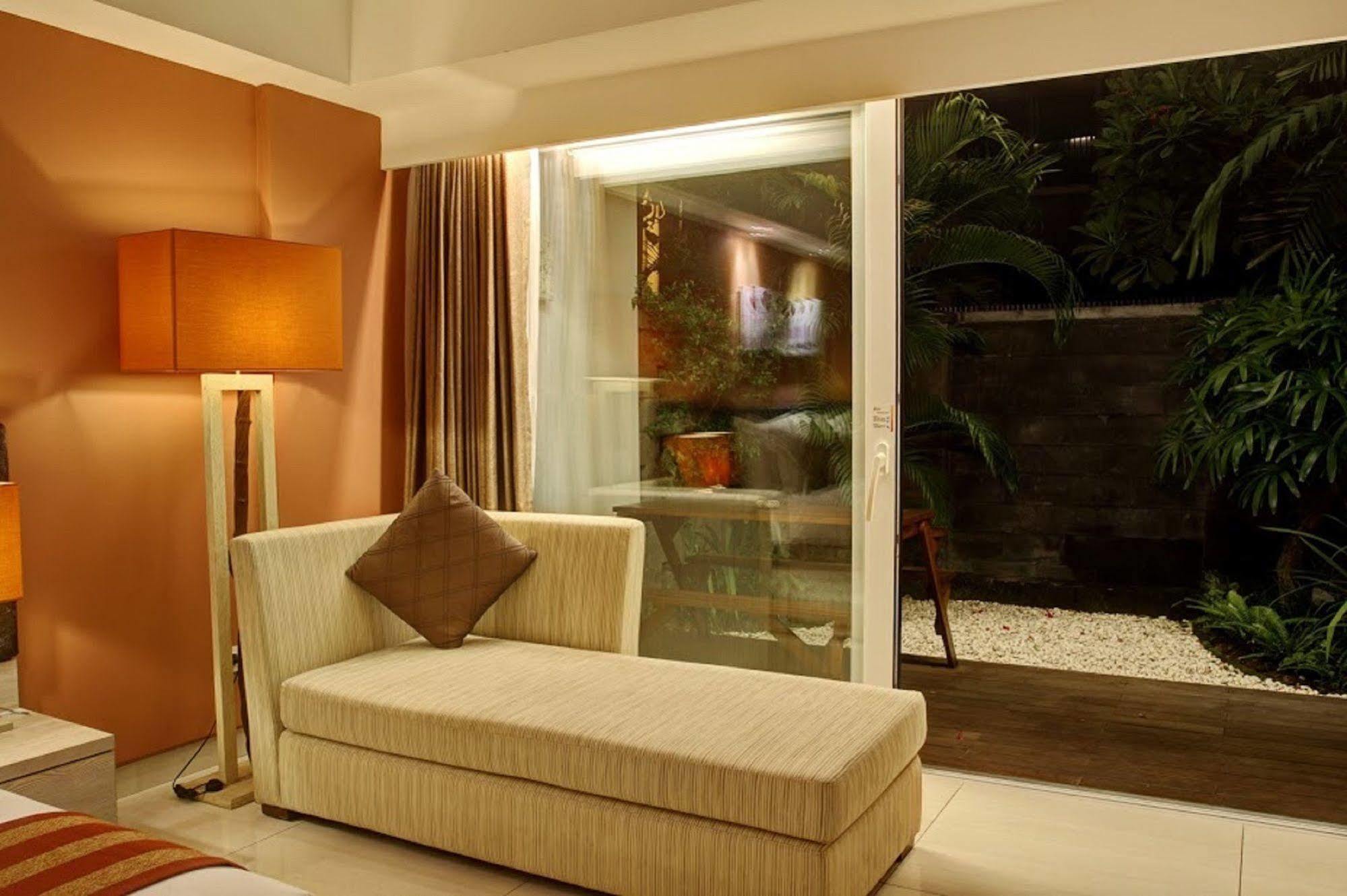 Singkenken Boutique Hotel Seminyak  Exterior photo